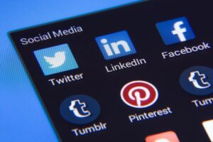 PRÄSENZ // Social Media - Einstieg leicht gemacht - Praxisnahe Einführung in Facebook, Instagram & Co.